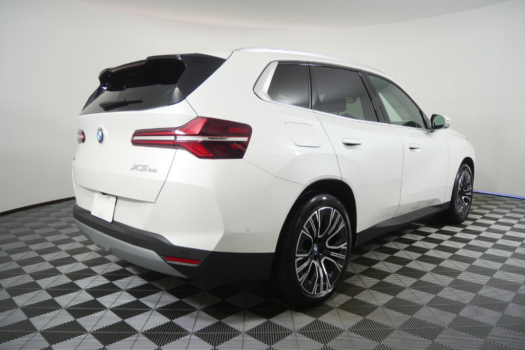 Certified 2026 BMW X3 xDrive30i AWD/4WD image 4