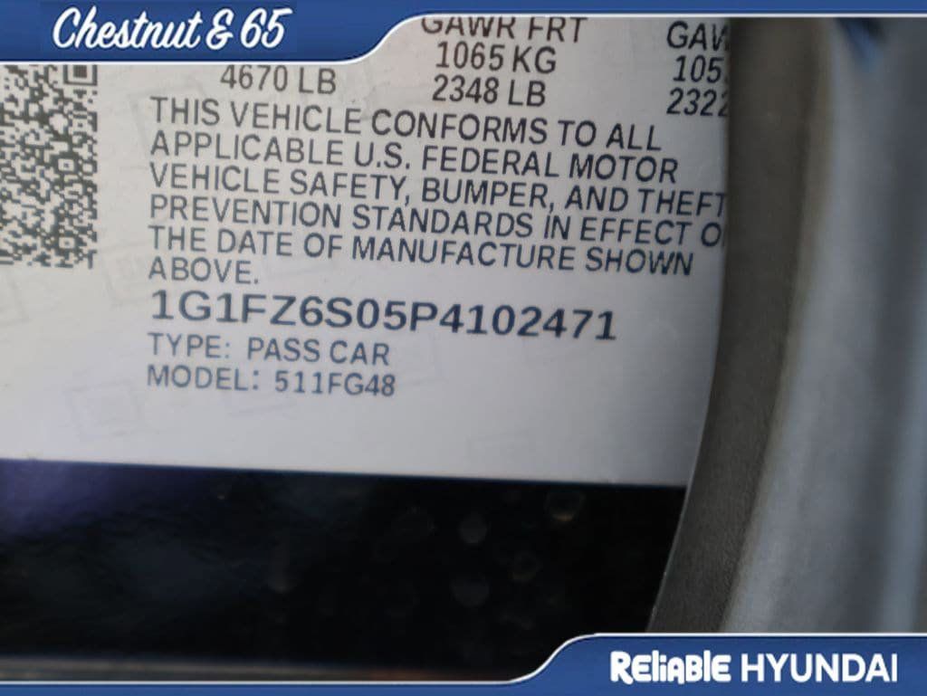 Used 2023 Chevrolet Bolt EUV Premier w/ Sun & Sound Package FWD image 43