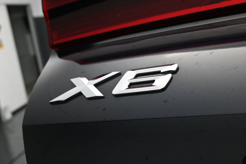 Used 2026 BMW X6 xDrive40i AWD/4WD image 40