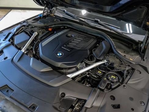 Used 2021 BMW 740i w/ M Sport Package RWD image 80