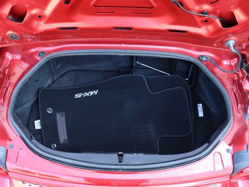 Used 2017 MAZDA MX-5 Miata RF Grand Touring image 63