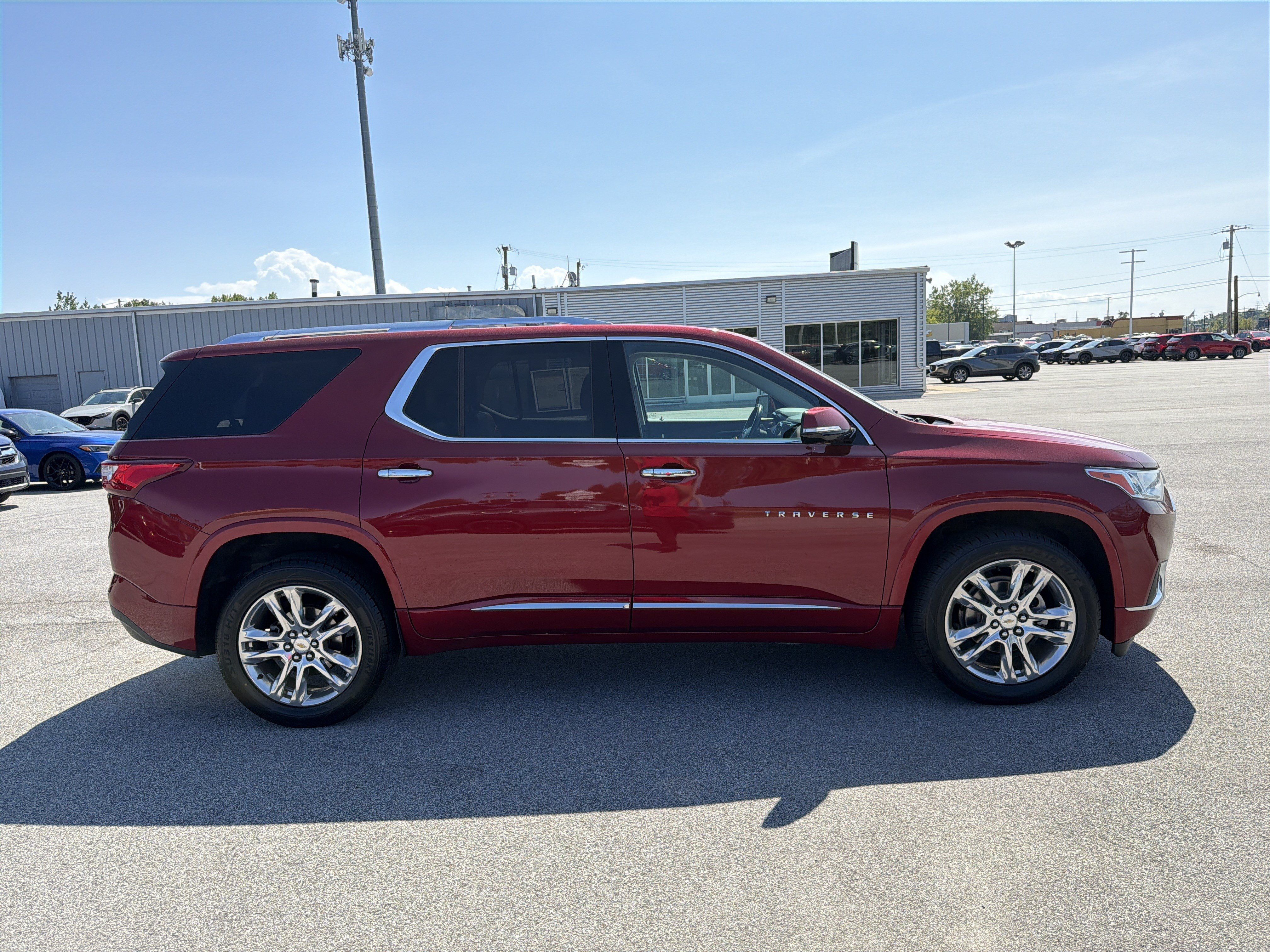 Used 2018 Chevrolet Traverse High Country AWD/4WD image 2