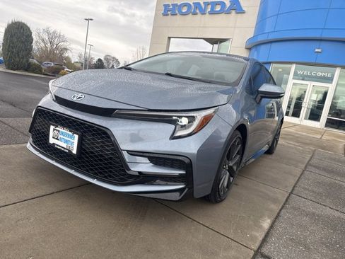 Used 2023 Toyota Corolla SE w/ Carpet Mat Package (TMS) image 15