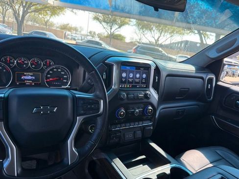 Used 2019 Chevrolet Silverado 1500 LT Trail Boss image 14