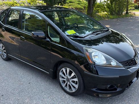Used 2013 Honda Fit Sport image 3