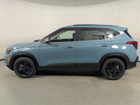 New 2026 Kia Seltos EX w/ EX Sunroof Package image 4