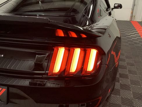 Used 2017 Ford Mustang GT w/ GT Performance Package image 19