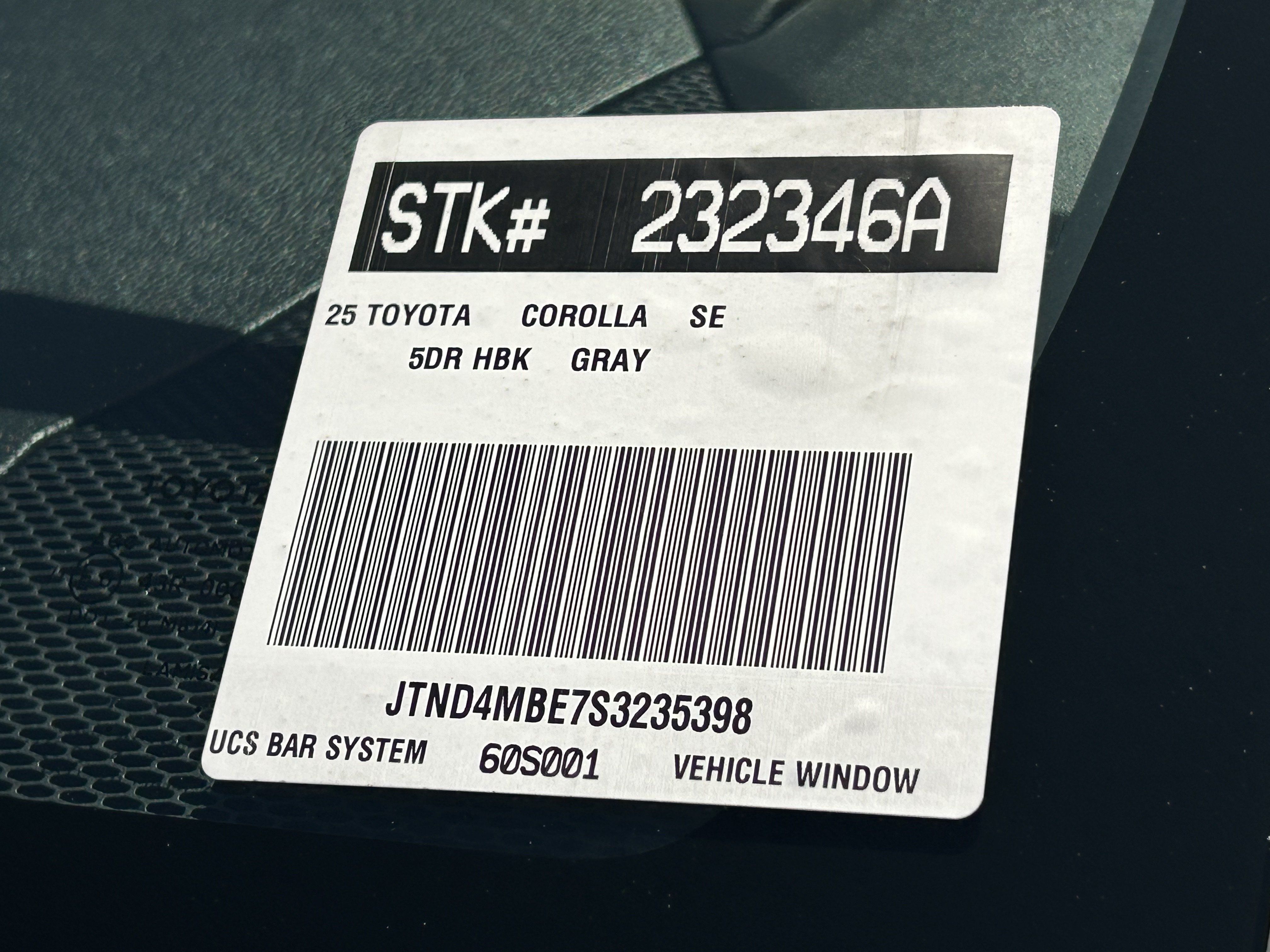 Certified 2025 Toyota Corolla SE w/ SE Package FWD image 31