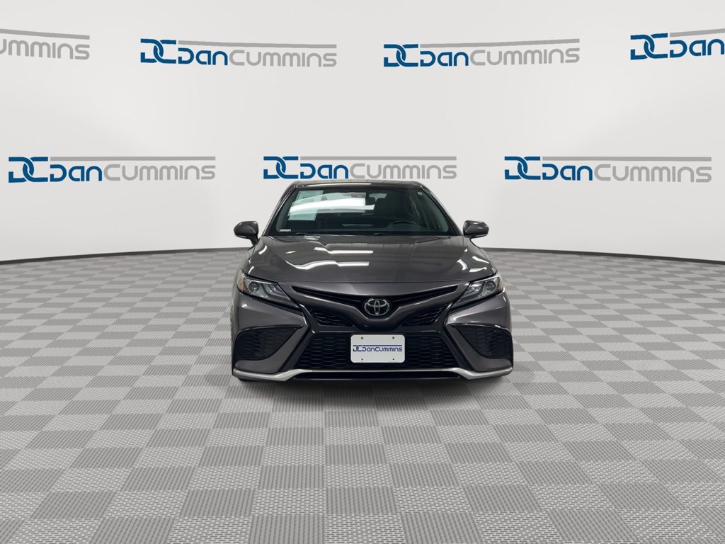 Used 2024 Toyota Camry XSE FWD image 3