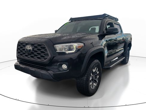 Used 2022 Toyota Tacoma TRD Off-Road w/ Technology Package RWD image 3