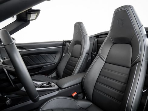 New 2026 Porsche 911 Carrera 4S image 5