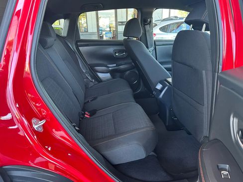 Used 2023 Honda HR-V Sport image 14