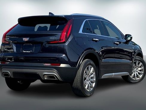 Used 2022 Cadillac XT4 Premium Luxury w/ Enhanced Visibility Package image 13