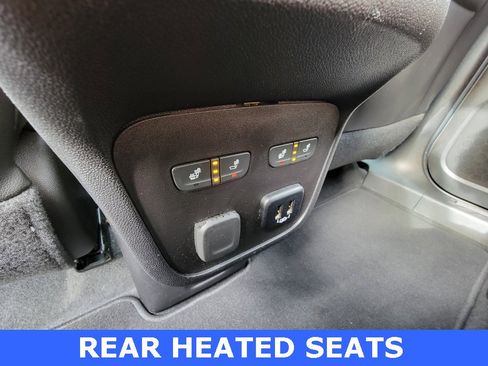 Used 2018 Chevrolet Equinox Premier image 14