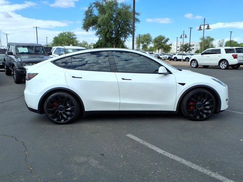 Used 2020 Tesla Model Y Long Range AWD/4WD image 7