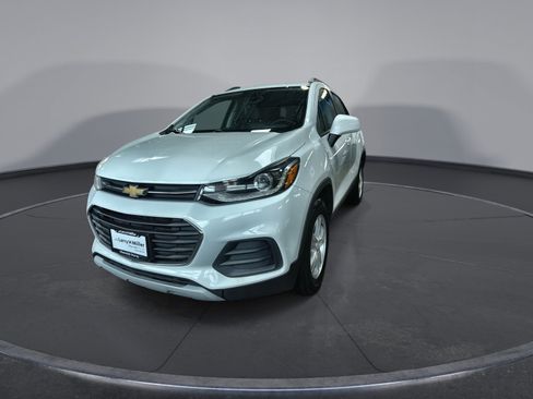 Used 2021 Chevrolet Trax LT AWD/4WD image 10