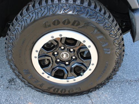 Used 2022 Ford Bronco Big Bend w/ Sasquatch Package image 10