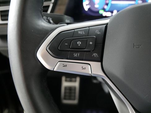 Certified 2024 Volkswagen Atlas SEL Premium R-Line image 27