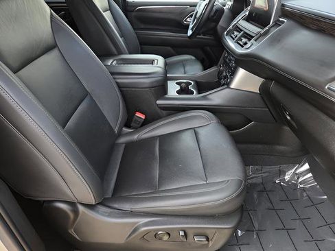 Used 2023 Chevrolet Tahoe LT w/ Luxury Package image 27