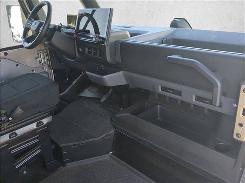 Used 2024 Chevrolet Brightdrop 600 w/ Commercial Equipment Package AWD/4WD image 19