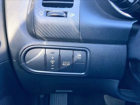 Used 2016 Kia Forte EX image 30