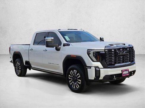 Used 2024 GMC Sierra 2500 Denali Ultimate AWD/4WD image 3