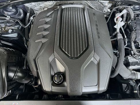 New 2026 Porsche Macan image 31