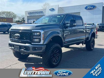 New 2026 Ford F250 Lariat w/ Black Appearance Package