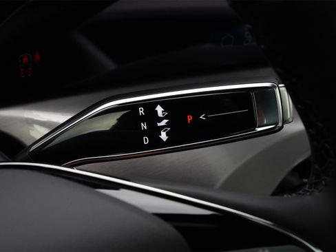 New 2026 Cadillac Vistiq Sport w/ LPO, Floor Liner Package image 12