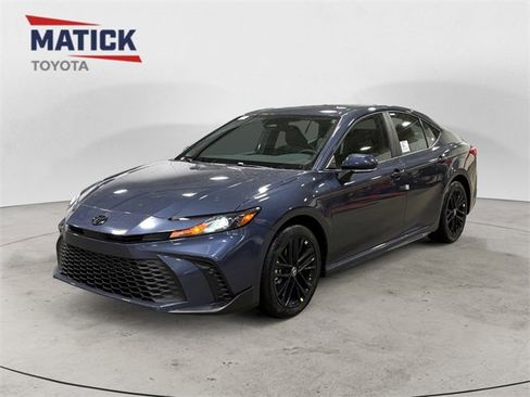 New 2026 Toyota Camry SE image 3