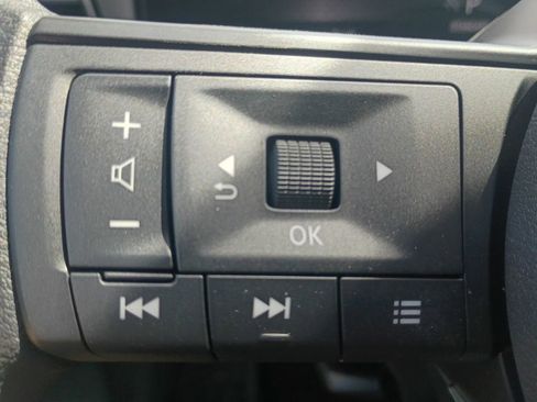 New 2026 Nissan Kicks SV image 9