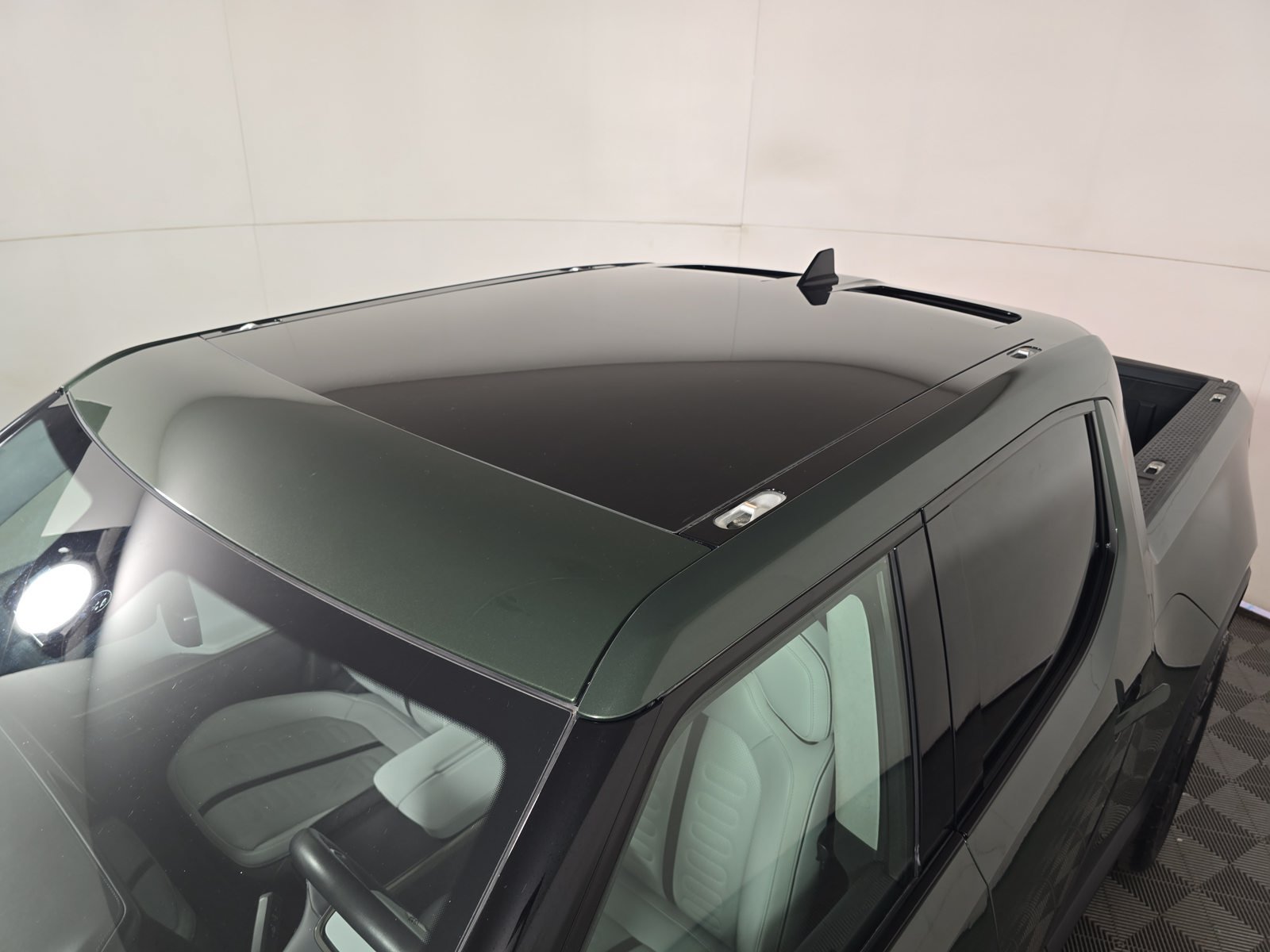 Used 2023 Rivian R1T Adventure Quad AWD/4WD image 13