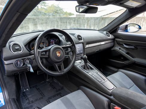Certified 2023 Porsche 718 Cayman GT4 RS image 4