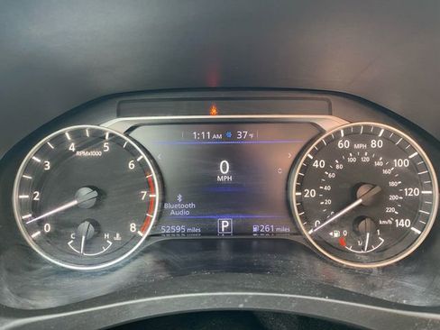 Used 2024 Nissan Altima 2.5 SV FWD image 21