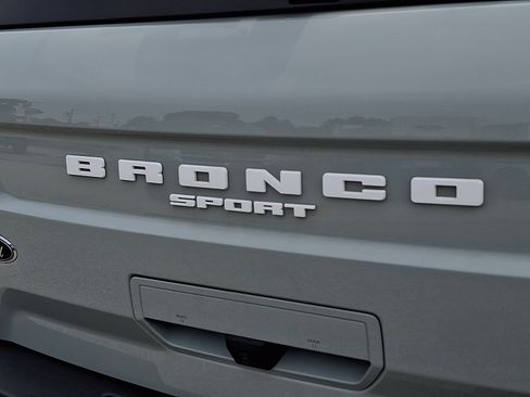 Certified 2024 Ford Bronco Sport Outer Banks w/ Tech Package AWD/4WD image 34