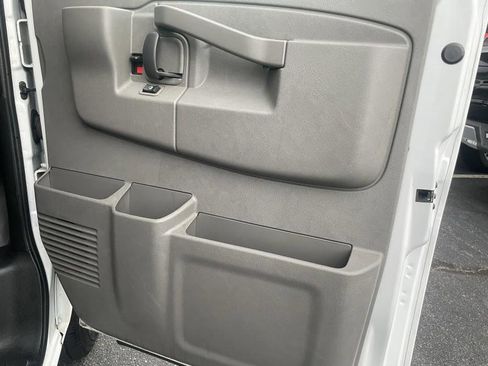 Used 2021 Chevrolet Express 2500 Extended w/ Driver Convenience Package image 18