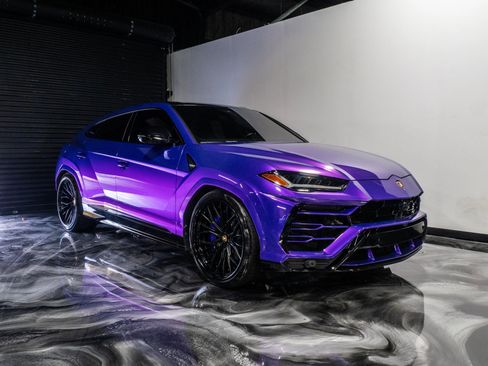 Used 2021 Lamborghini Urus image 5