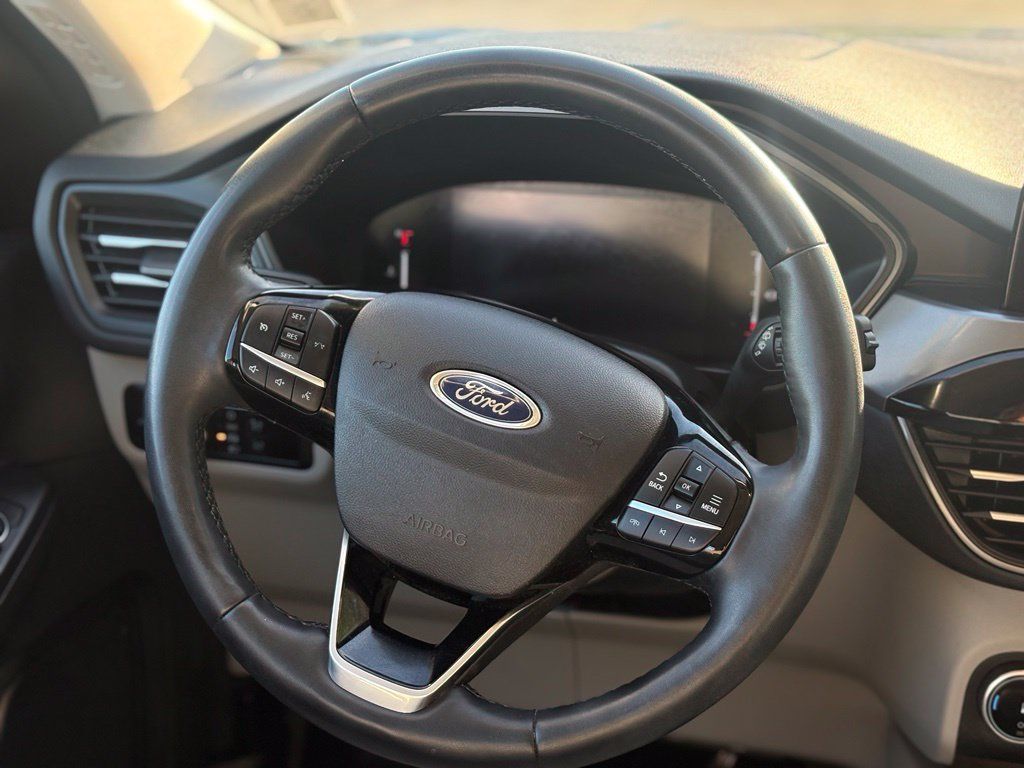 Used 2023 Ford Escape Active AWD/4WD image 15