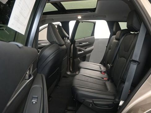 Used 2023 INFINITI QX60 Luxe w/ Performance Audio Package AWD/4WD image 15