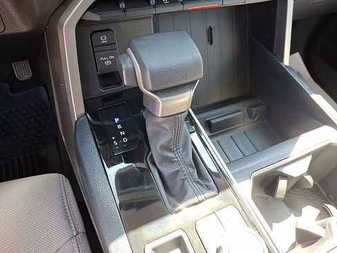 Used 2023 Toyota Tundra SR5 w/ SR5 Convenience Package AWD/4WD image 12