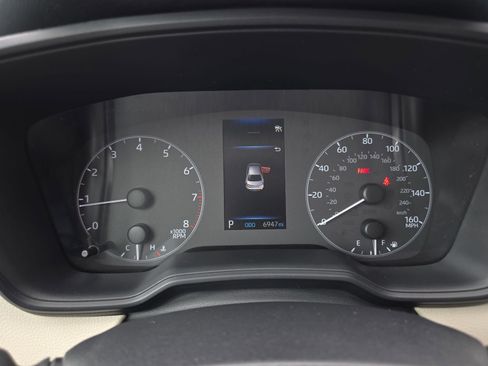 Used 2025 Toyota Corolla LE FWD image 18