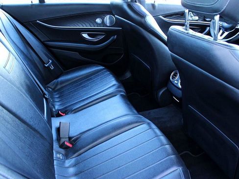 Used 2019 Mercedes-Benz E 300 image 17