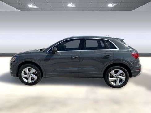 Used 2020 Audi Q3 2.0T Premium Plus w/ Premium Plus Package AWD/4WD image 2