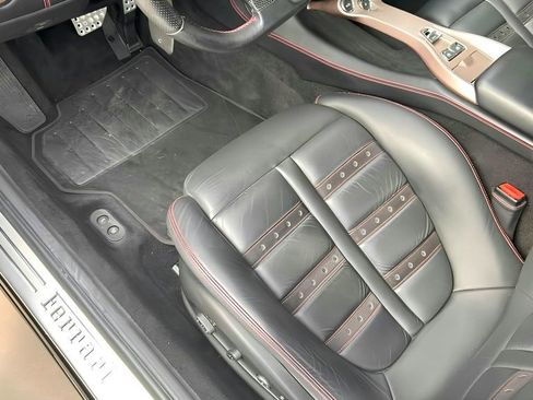 Used 2014 Ferrari California image 11