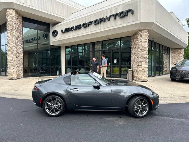 Used 2017 MAZDA MX-5 Miata RF Grand Touring RWD image 8