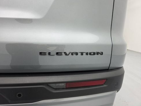 Used 2025 GMC Acadia Elevation image 66