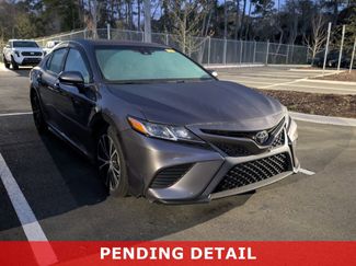 Used 2018 Toyota Camry SE w/ Moonroof Package video 1
