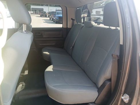 Used 2018 RAM 3500 Tradesman w/ Chrome Appearance Group image 25