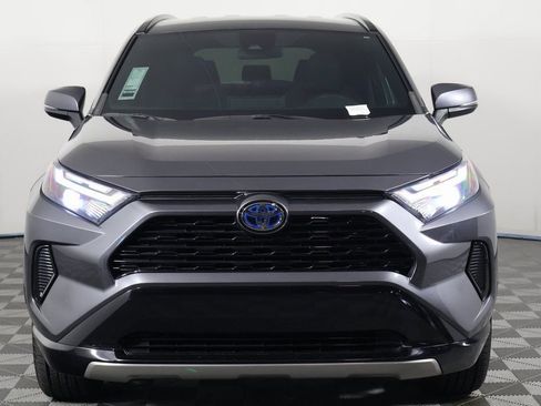 Used 2023 Toyota RAV4 SE image 2