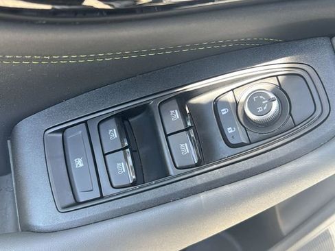 Certified 2025 Subaru Outback Onyx Edition AWD/4WD image 17